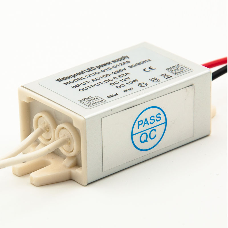 Slim Mini LED Driver Regulator - Outdoor Power Transformer recensione e prezzo